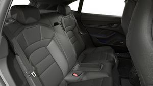 Innenansicht des Taycan Sport Turismo Black Edition