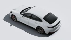 Aussenansicht von Panamera Turbo E-Hybrid von oben gesehen