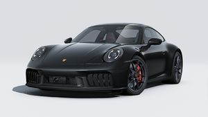 Vista exterior de 911 Carrera GTS mostrando la parte delantera y el lado izquierdo del coche