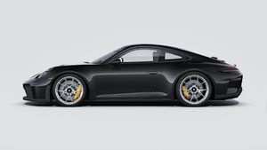 Vista exterior de 911 GT3 with Touring package mostrando el lado izquierdo del coche