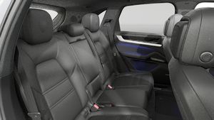 Vista interior de su Cayenne Black Edition