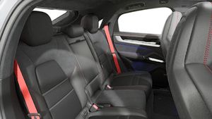 Vista interior de su Cayenne GTS Coupé