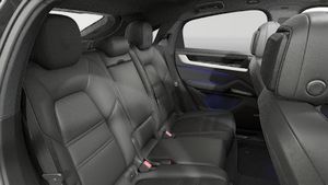 Vista interior de su Cayenne S E-Hybrid Coupé Black Edition