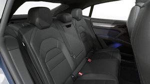 Vista interior de su Cayenne S Coupé Electric