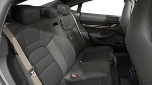 Vista interior de su Taycan Turbo S