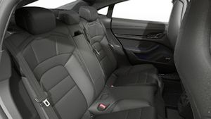 Vista interior de su Taycan Black Edition