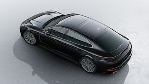 从高处俯瞰 Panamera 隽永版 外观