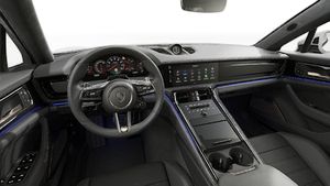 方向盘和仪表盘的内部视图 Panamera Turbo E-Hybrid 行政加长版