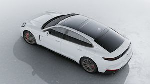 从高处俯瞰 Panamera Turbo E-Hybrid 行政加长版 外观