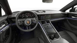 方向盘和仪表盘的内部视图 Panamera 4 行政加长尽享版
