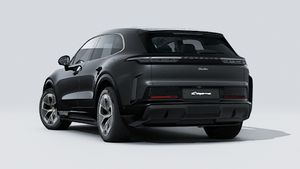 Vista exterior de Cayenne Turbo Electric mostrando la parte trasera y el lado izquierdo del coche