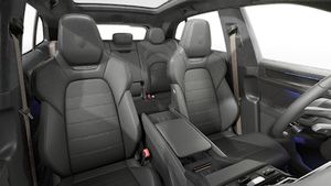 Vista interior de los asientos delanteros del Cayenne Turbo Electric