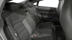 Vista interior de su Taycan 4S Black Edition