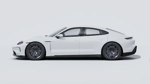 Exterior view of Taycan GTS showing the left side of the car