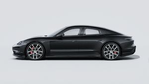 Exterior view of Taycan 4S Black Edition showing the left side of the car
