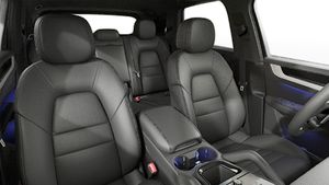 Interior view showing the front seats of Cayenne S E-Hybrid
