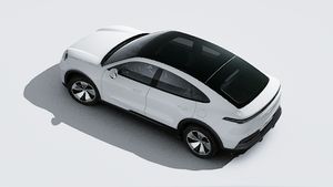 Exterior view of Cayenne Coupé Electric seen from above