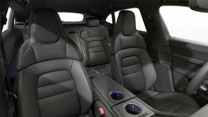Interior view showing the front seats of Taycan 4S Sport Turismo