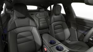 Interior view showing the front seats of Taycan 4S Sport Turismo Black Edition