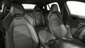Interior view showing the front seats of Panamera Turbo E-Hybrid
