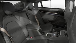 Interior view of Panamera Turbo S E-Hybrid Executive