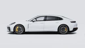 Exterior view of Panamera Turbo S E-Hybrid Executive showing the left side of the car