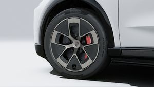 Pohled zvenčí na Cayenne Turbo Coupé Electric