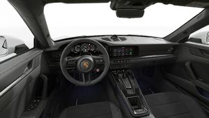 Innenansicht mit Lenkrad und Armaturenbrett von 911 Carrera GTS