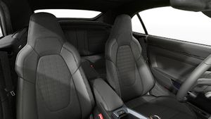 Innenansicht mit den Vordersitzen von 911 Carrera T Cabriolet