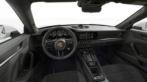 Innenansicht mit Lenkrad und Armaturenbrett von 911 Carrera 4 GTS