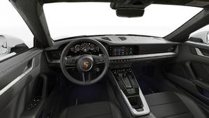 Innenansicht mit Lenkrad und Armaturenbrett von 911 Targa 4S