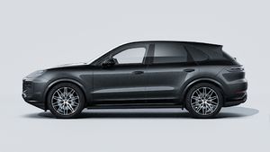 Die Außenansicht von Cayenne Black Edition zeigt die linke Seite des Fahrzeugs