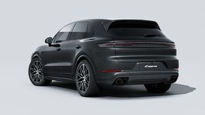 Außenansicht von Cayenne E-Hybrid Black Edition mit der Rückseite und der linken Seite des Fahrzeugs