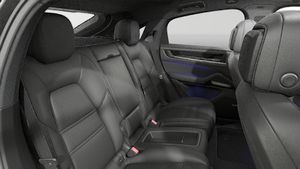 Innenansicht des Cayenne E-Hybrid Coupé Black Edition