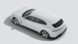 Außenansicht von Taycan 4S Sport Turismo von oben gesehen