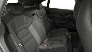 Innenansicht des Taycan Sport Turismo Black Edition