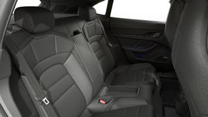 Innenansicht des Taycan 4S Sport Turismo Black Edition