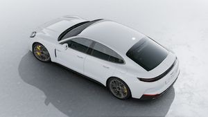 Außenansicht von Panamera Turbo S E-Hybrid von oben gesehen