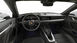 Interiørvisning, der viser rattet og instrumentbrættet på 911 Targa 4S