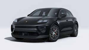 Eksteriørbillede af Macan 4S inkl. Teknologipakke Plus der viser bilens front og venstre side