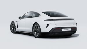 Eksteriørbillede af Taycan Turbo der viser bagsiden og venstre side af bilen