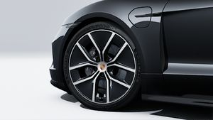 Udvendig visning af Taycan 4 Black Edition