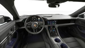 Interiørvisning, der viser rattet og instrumentbrættet på Taycan 4S Black Edition