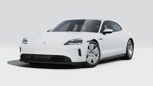 Eksteriørbillede af Taycan Sport Turismo der viser bilens front og venstre side
