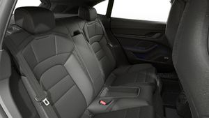 Indvendig visning af Taycan 4S Sport Turismo Black Edition
