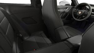 Vista interior de los asientos traseros del 911 Carrera 4S