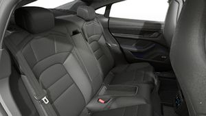 Vista interior de su Taycan 4S Black Edition
