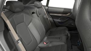 Vista interior de su Taycan Turbo Cross Turismo