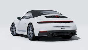 911 Carrera T Cabriolet välisvaade, auto tagumine ja vasakpoolne külg.