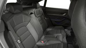 Taycan 4S Sport Turismo sisevaade